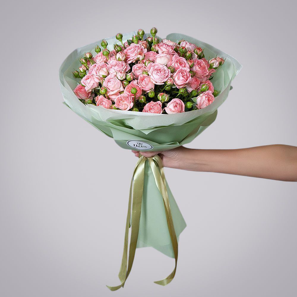 монобукет 9 кустовых роз "femke" №2  в упаковке 