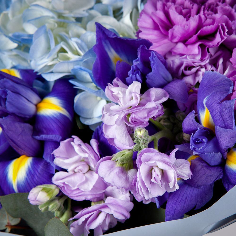 букет "магия" с голубой гортензией 