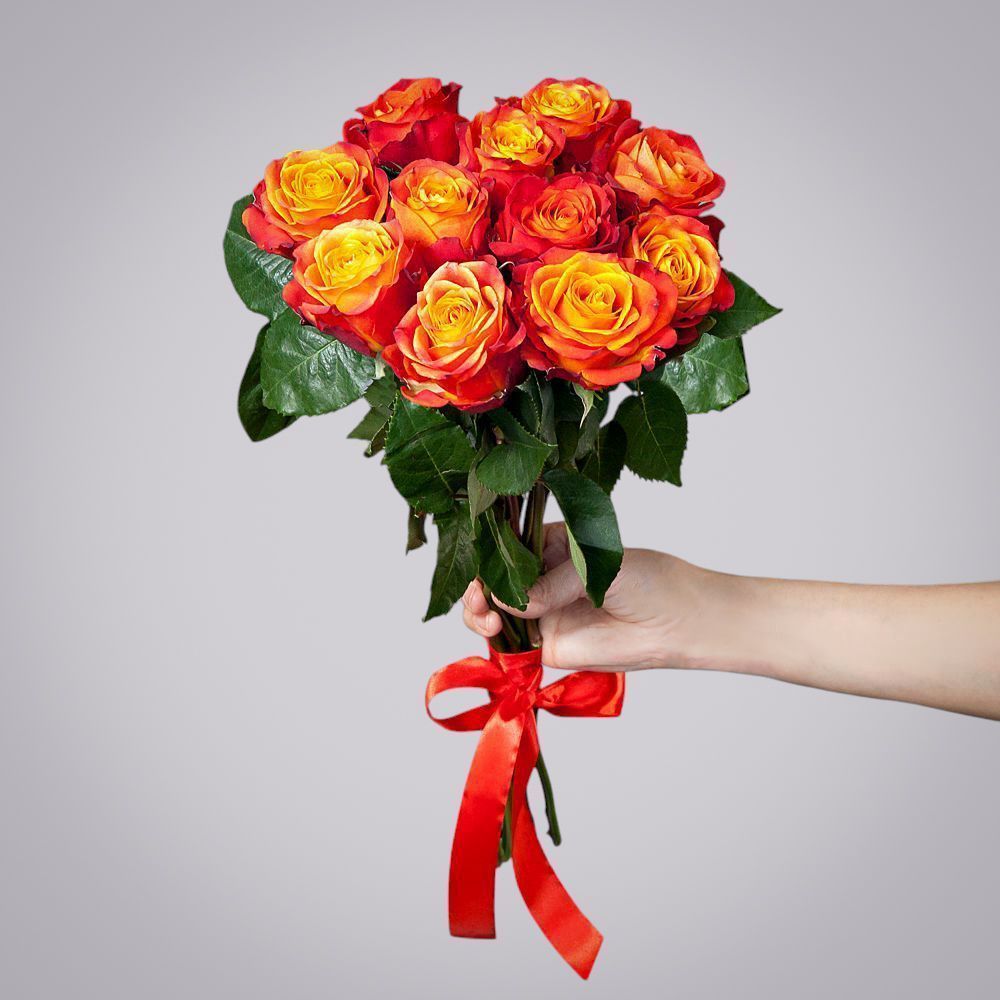 монобукет из 11 эквадорских роз "atomic" под ленту 
