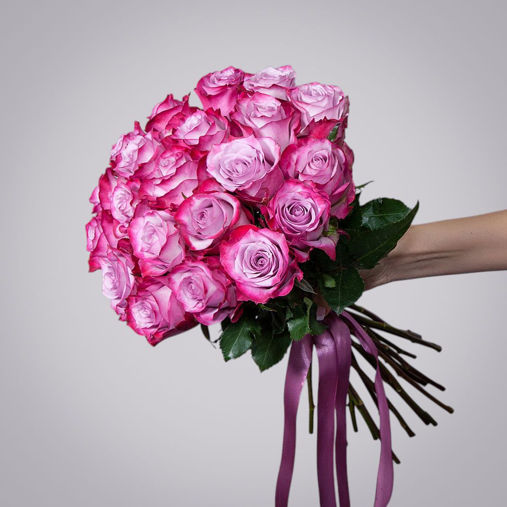 монобукет 21 роза "deep purple" под ленту 