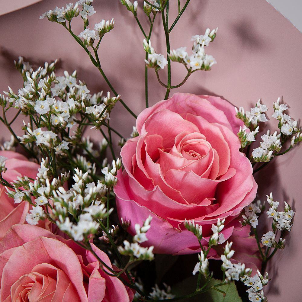 монобукет из 5 роз "hermosa" в упаковке 