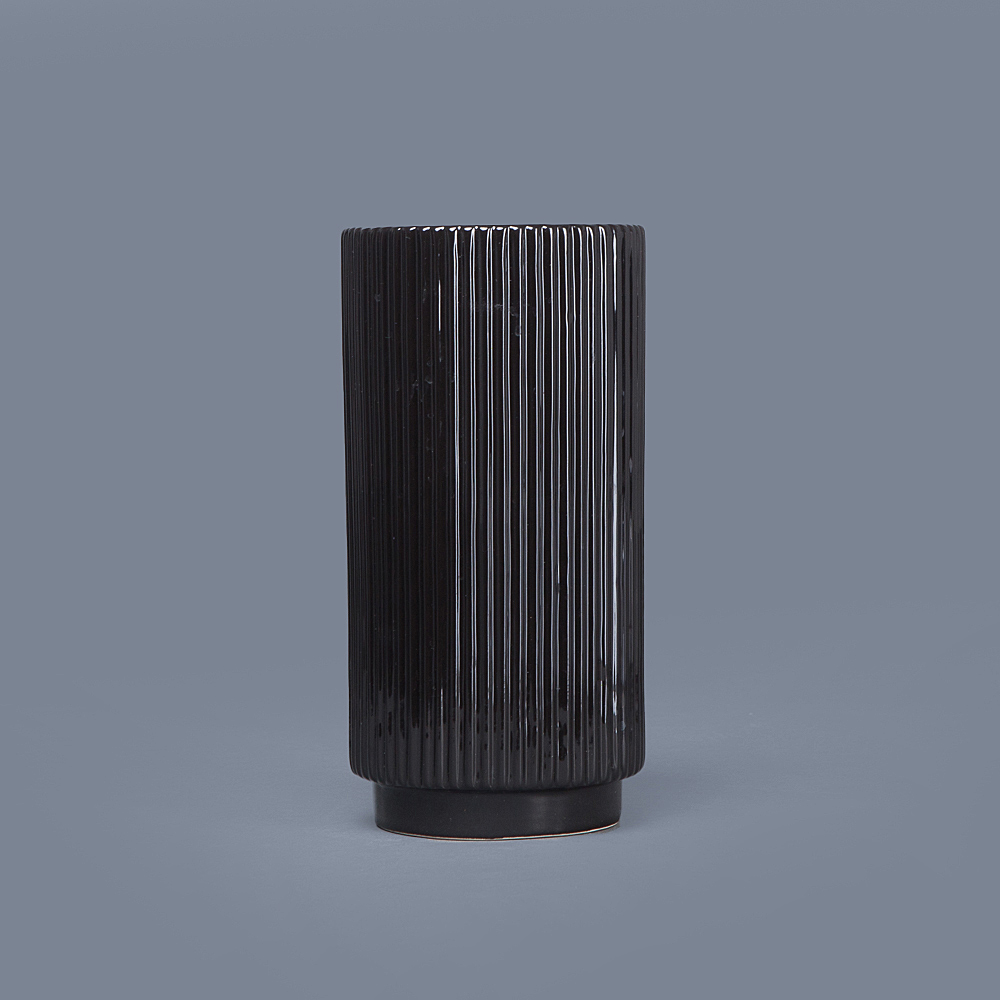 ваза декоративная черная 