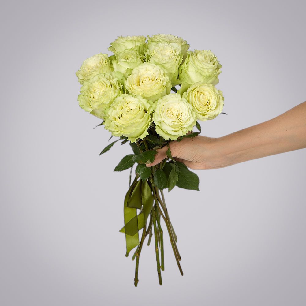 монобукет 11 пионовидных роз "lemonade" под ленту 