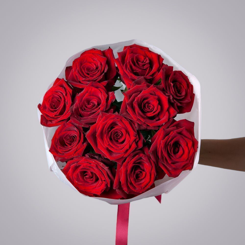 монобукет 11 роз "explorer" в упаковке с тишью 