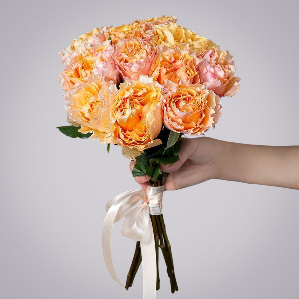 монобукет 11 пионовидных роз "campanella" под ленту 