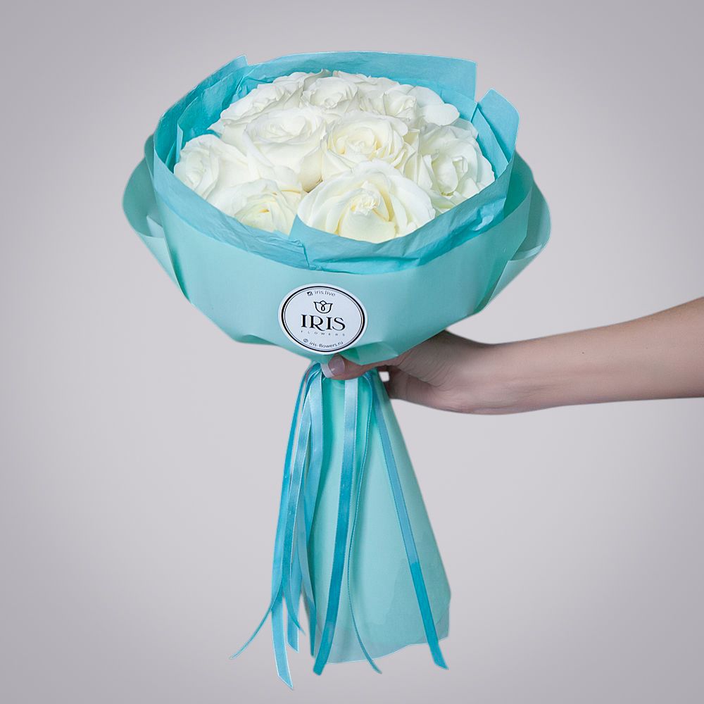 монобукет 11 роз "tibet" в упаковке с тишью 