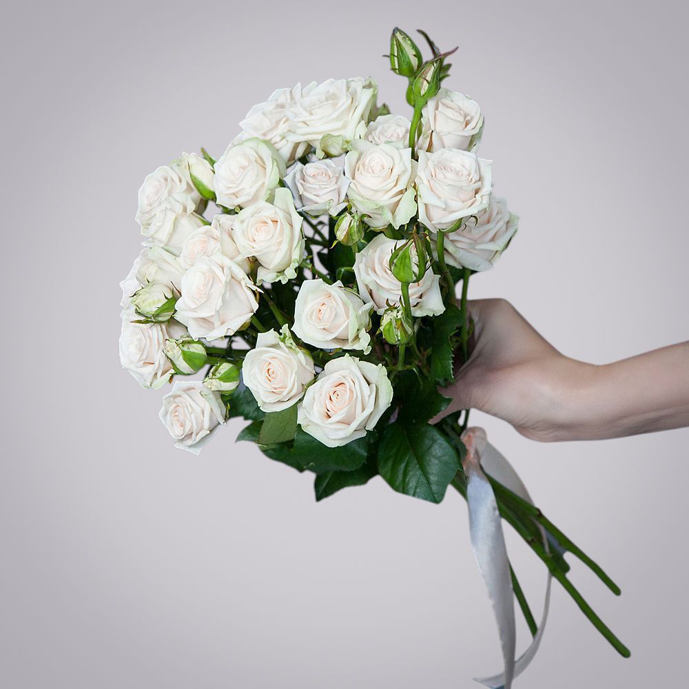 монобукет 5 роз "porcelaine" под ленту 