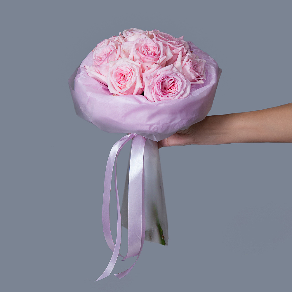 монобукет 9 роз "pink o`hara" в упаковке с тишью 
