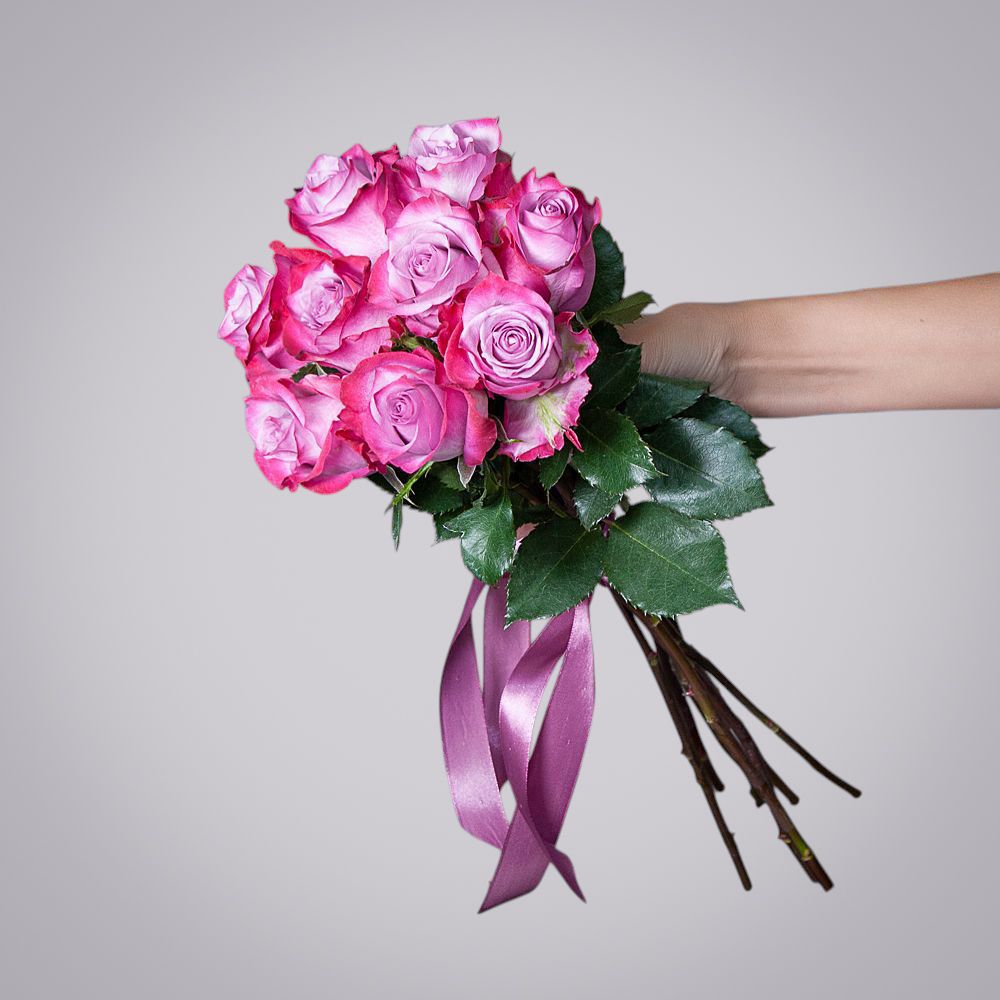 монобукет 9 роз "deep purple" под ленту 