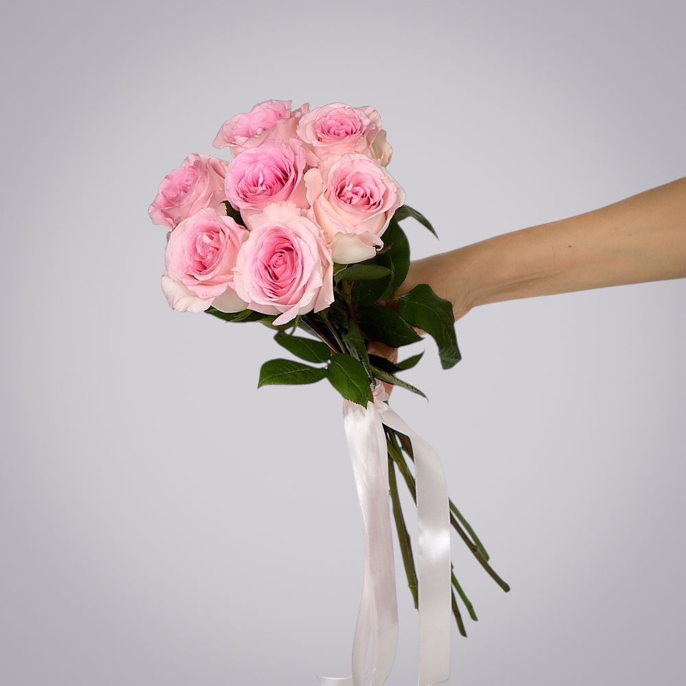 монобукет 7 пионовидных роз "mandala" под ленту 