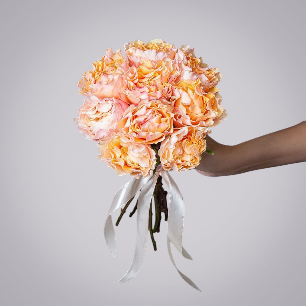 монобукет 9 пионовидных роз "campanella" под ленту 