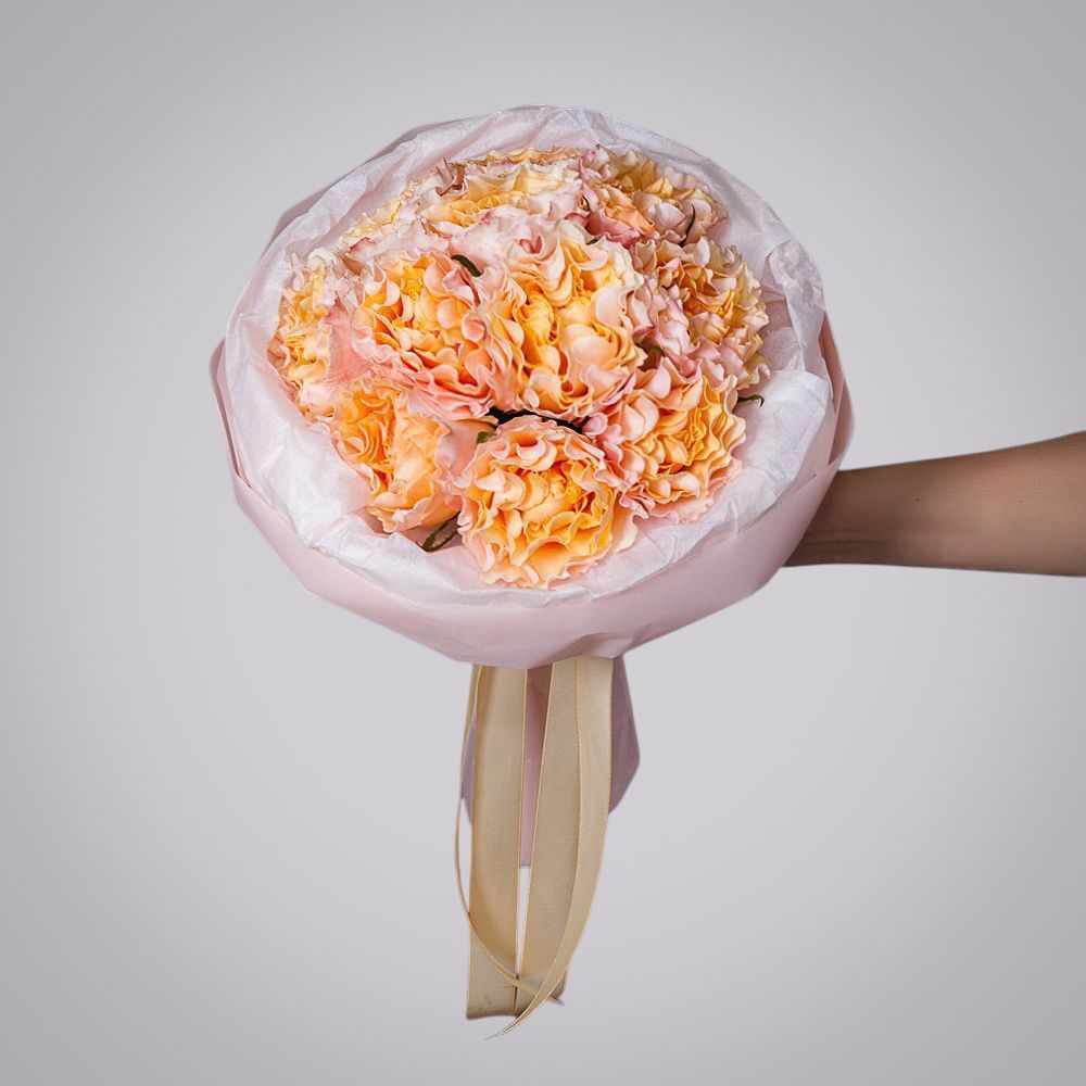 монобукет 9 пионовидных роз "campanella" в упаковке с тишью 