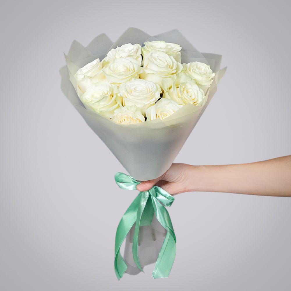 монобукет из 11 роз "mondial" в матовой пленке 