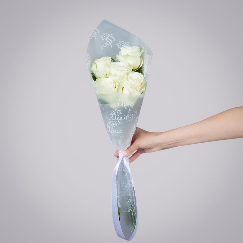 монобукет 5 роз "mondial" в упаковке 