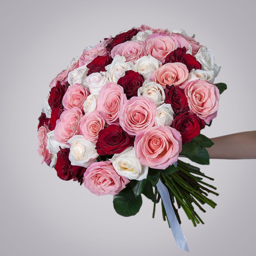 монобукет 51 роза микс под ленту 