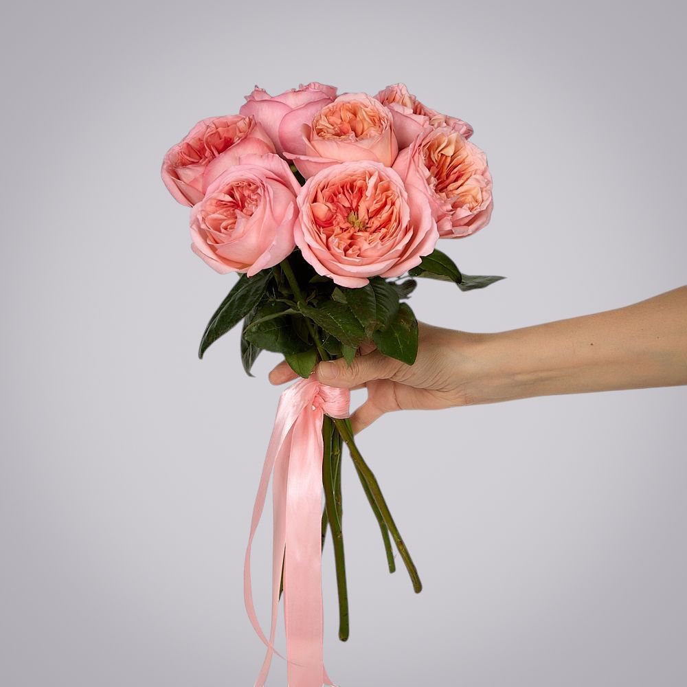 монобукет 7 пионовидных роз "pink x-pression" под ленту 