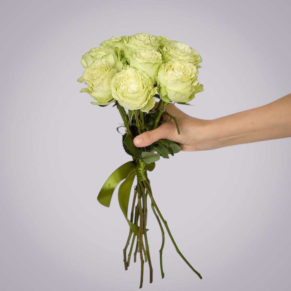 монобукет 9 пионовидных роз "lemonade" под ленту 