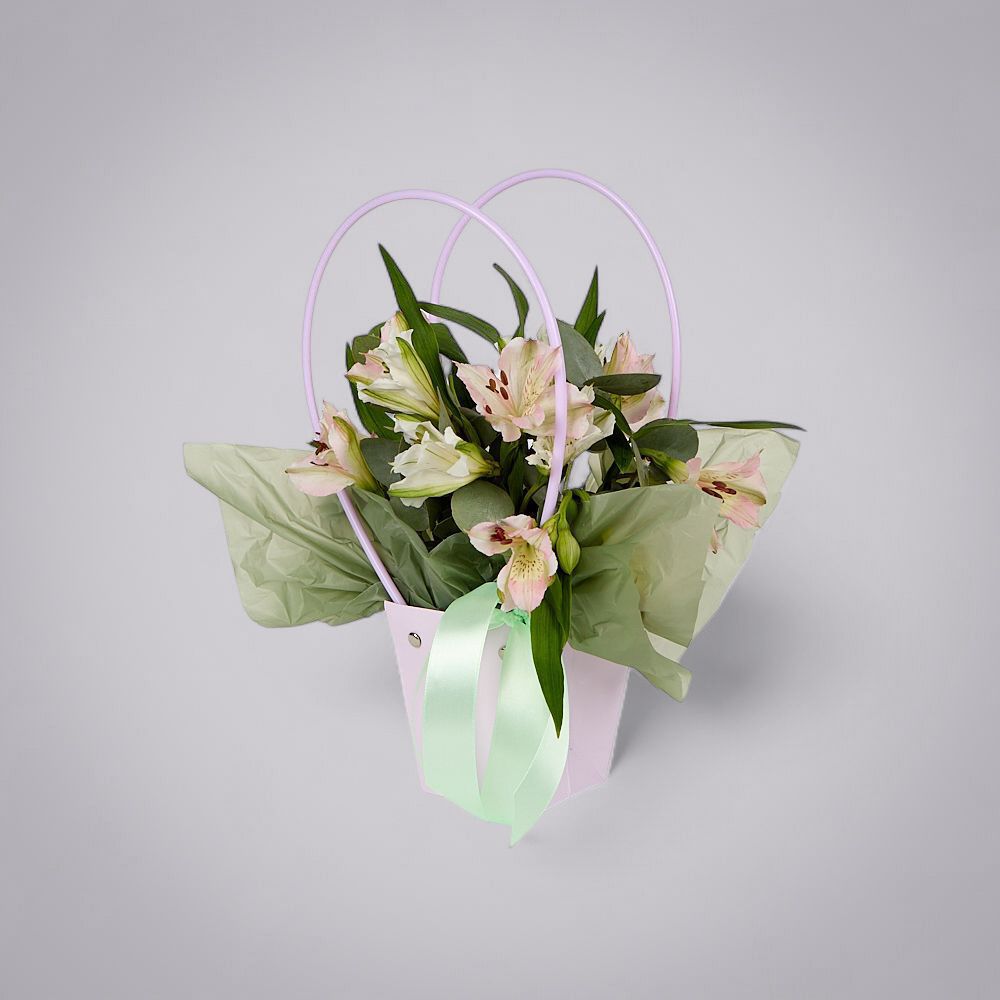 композиция “нежный комплимент” 