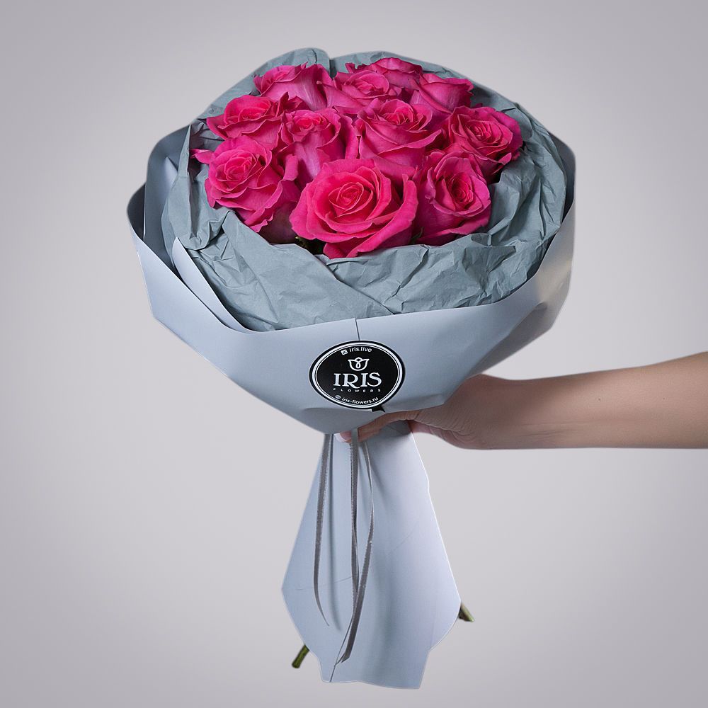 монобукет 11 роз "pink floyd" в упаковке с тишью 