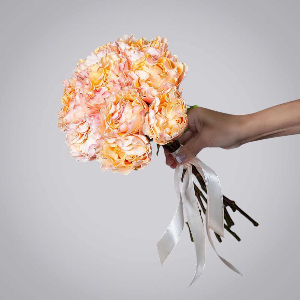 монобукет 9 пионовидных роз "campanella" под ленту 