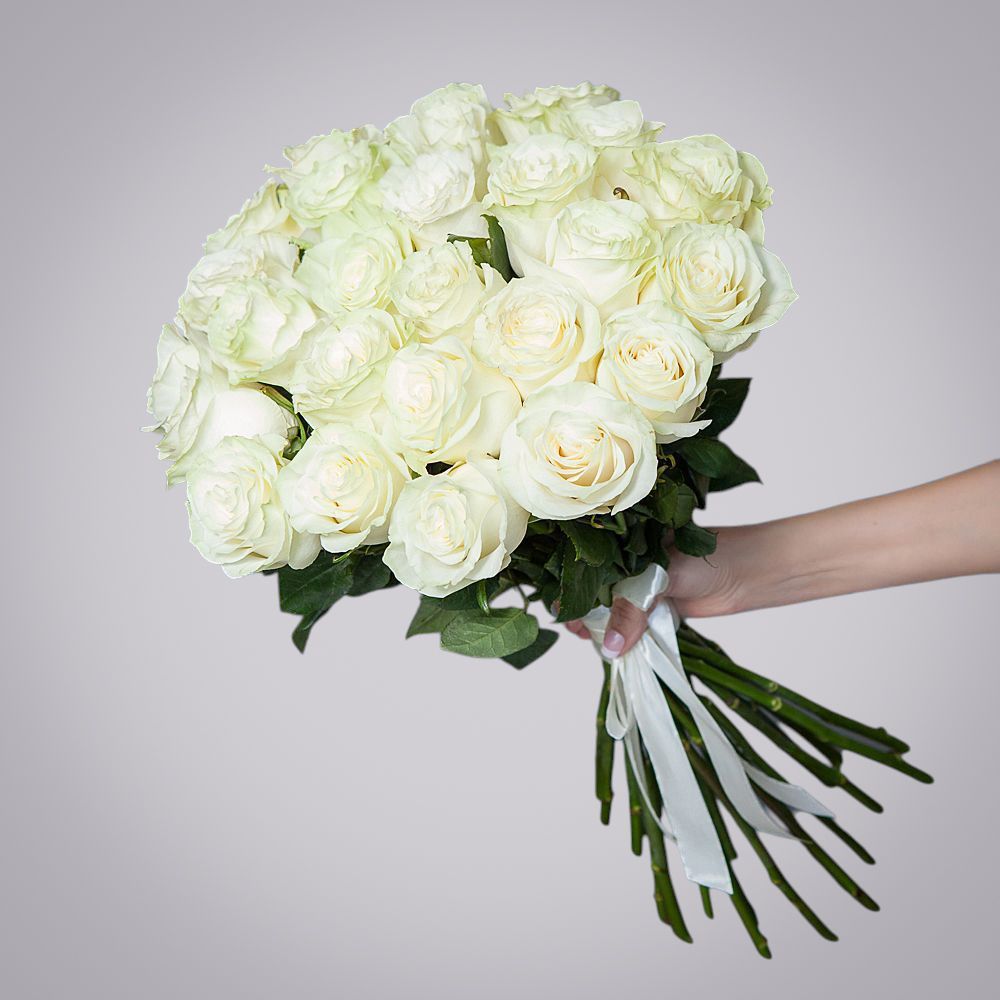 монобукет 25 роз «mondial» под ленту 