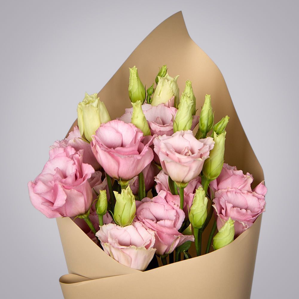 монобукет из 5 розовых лизиантусов в упаковке 