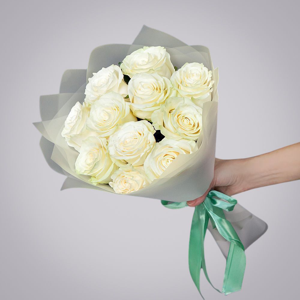 монобукет из 11 роз "mondial" в матовой пленке 