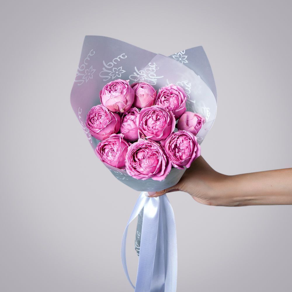 монобукет 3 кустовых роз misty bubbles в упаковке 