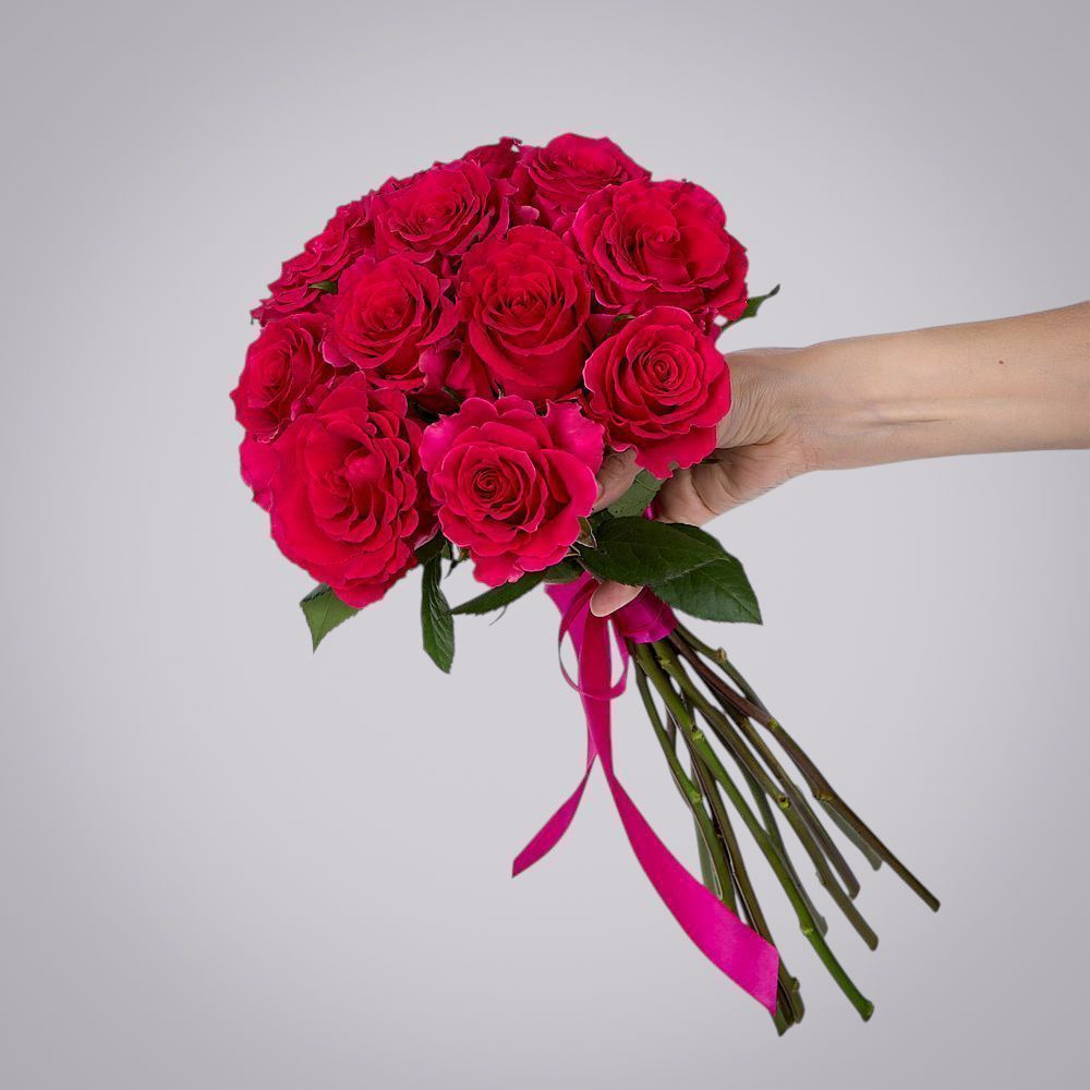 монобукет 11 роз "gotcha" под ленту 