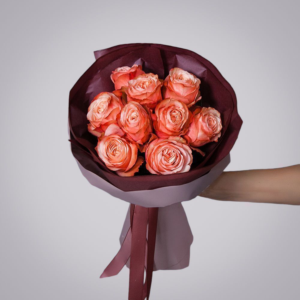 монобукет 9 пионовидных роз "kahala" в упаковке с тишью 