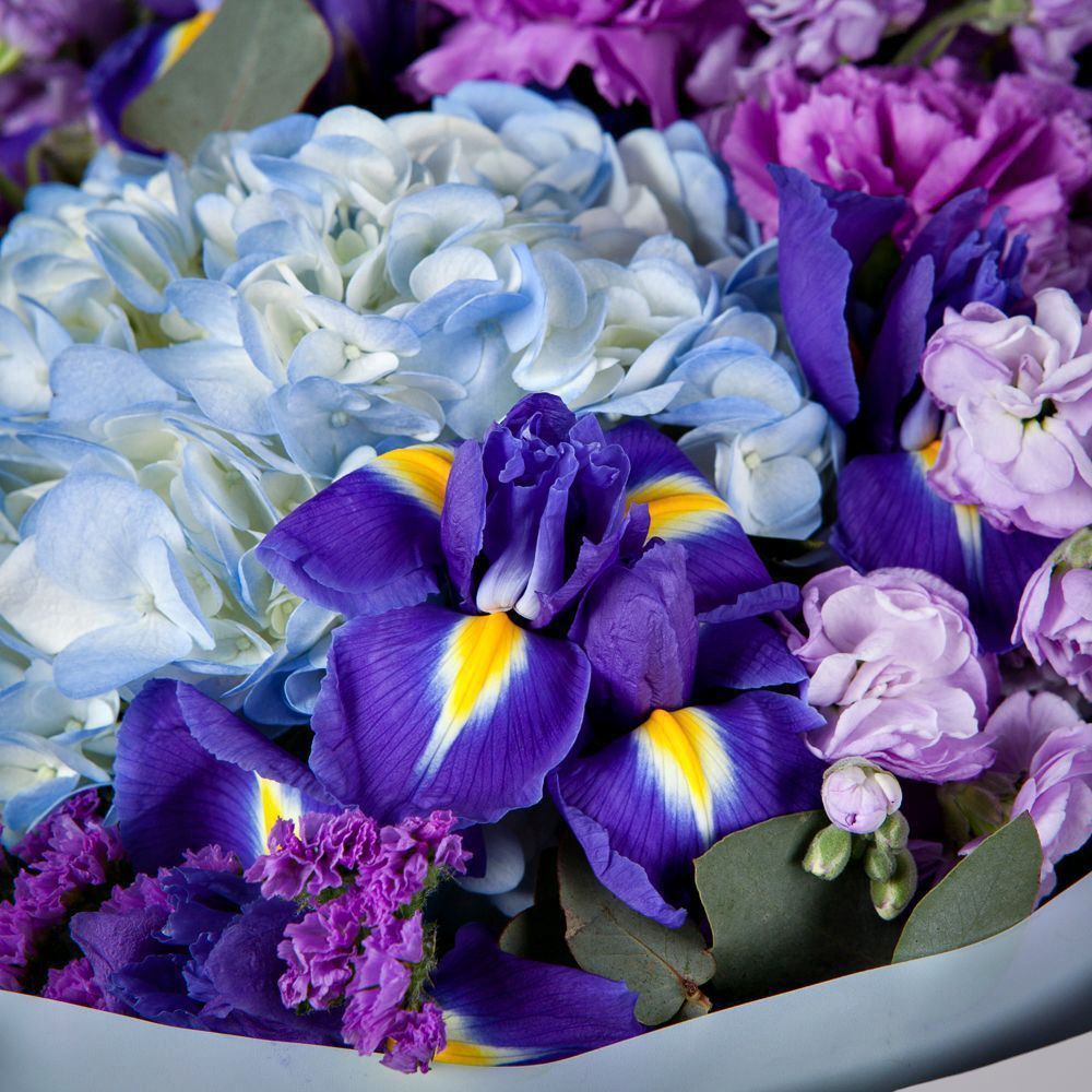 букет "магия" с голубой гортензией 