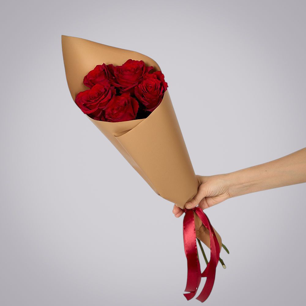 монобукет из 5 роз "explorer" в упаковке 