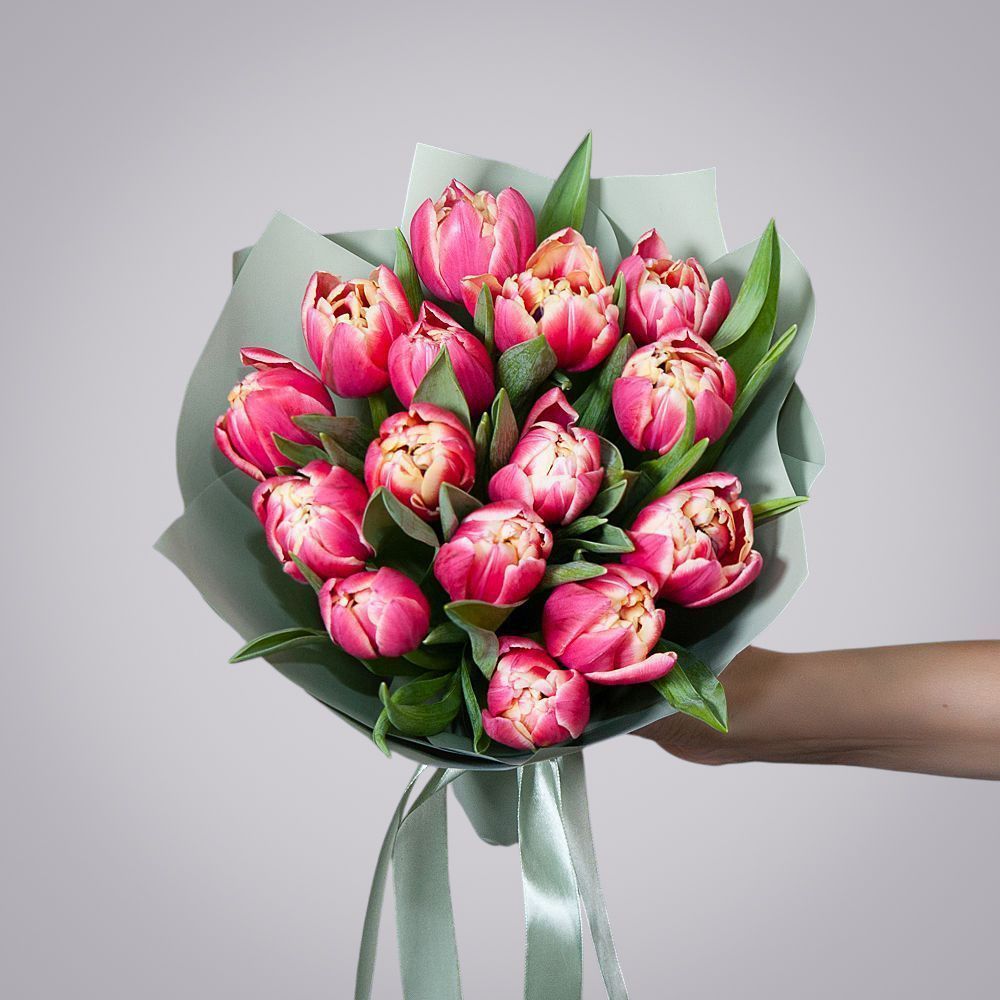 монобукет из 15 тюльпанов "каламбус" в упаковке 