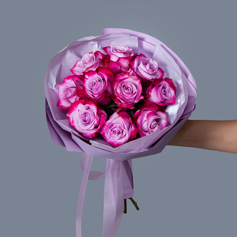 монобукет 9 роз "deep purple" в упаковке с тишью 